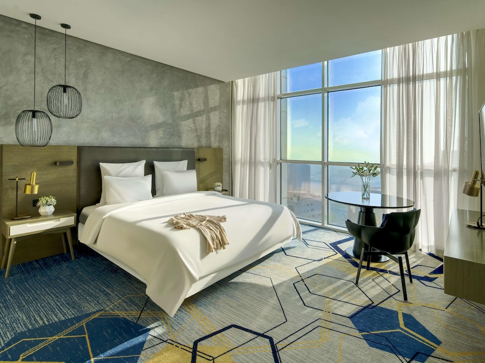 Deluxe, Suite, King Bed, Lagoon View