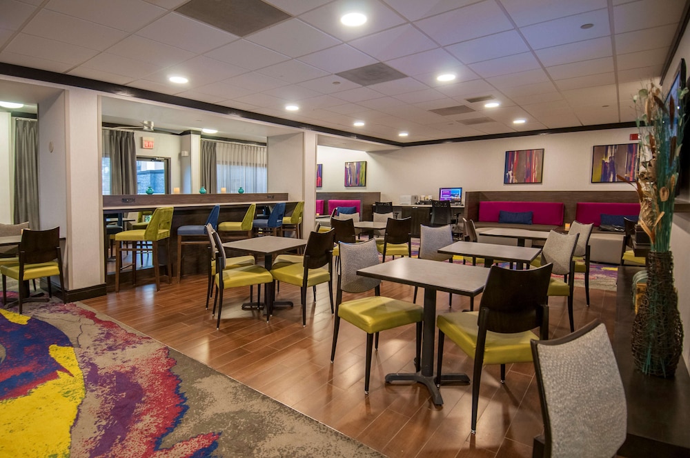 Hampton Inn By Hilton Shreveport Bossier City 38/55