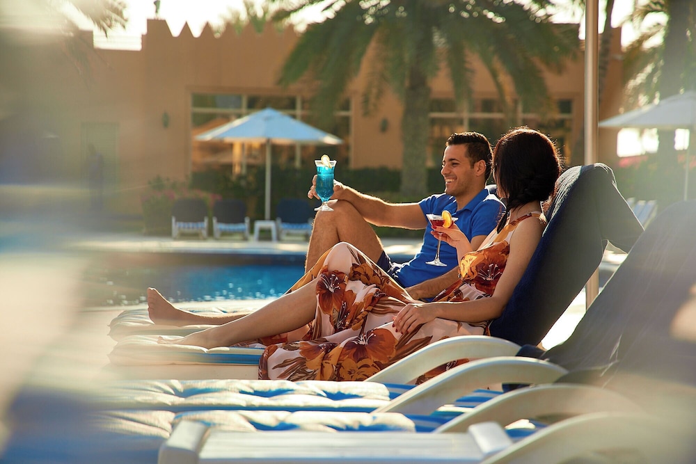 Al Hamra Village Hotel 36/50
