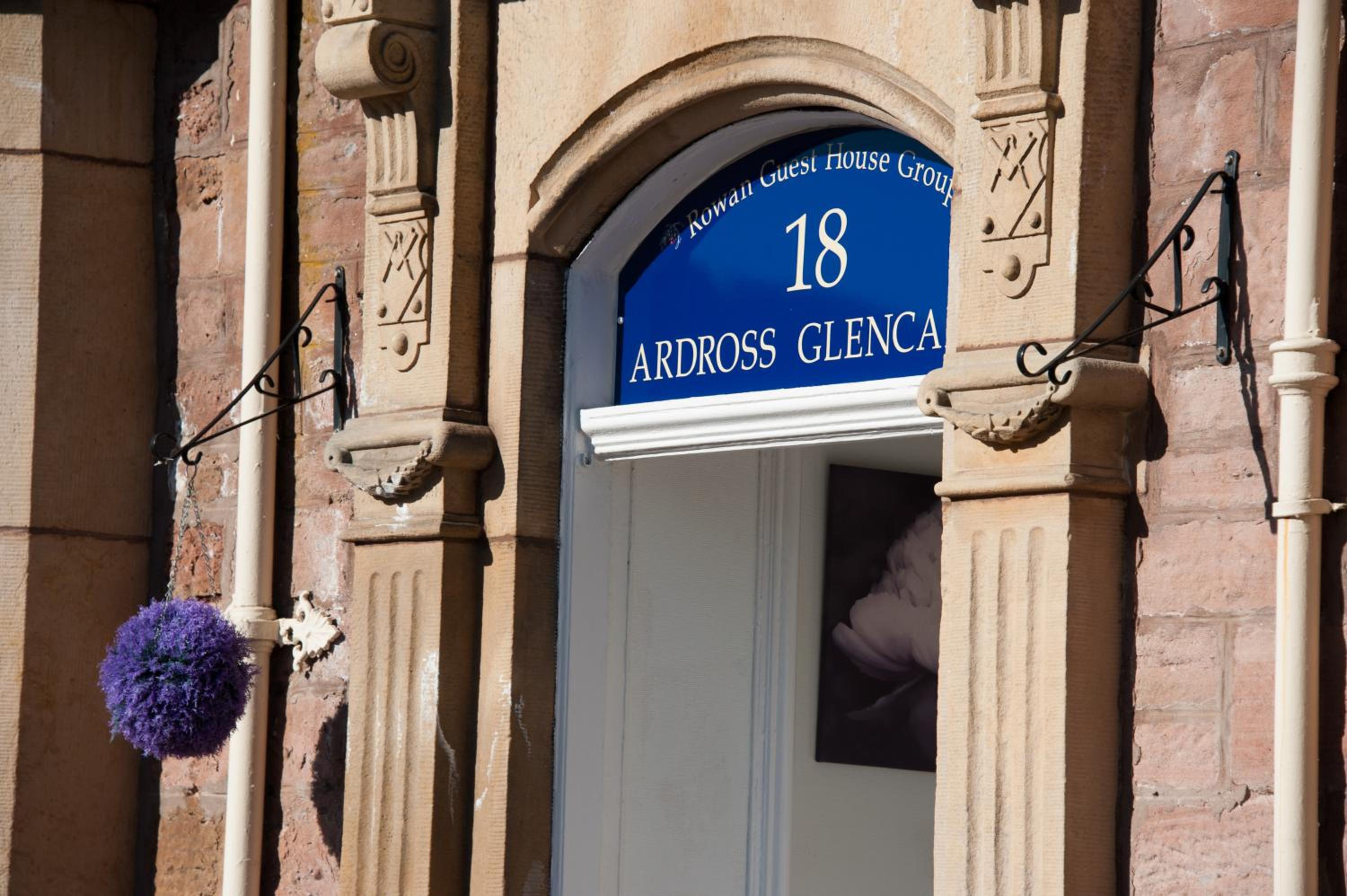 Ardross Glencairn Guest House B&B 24/28