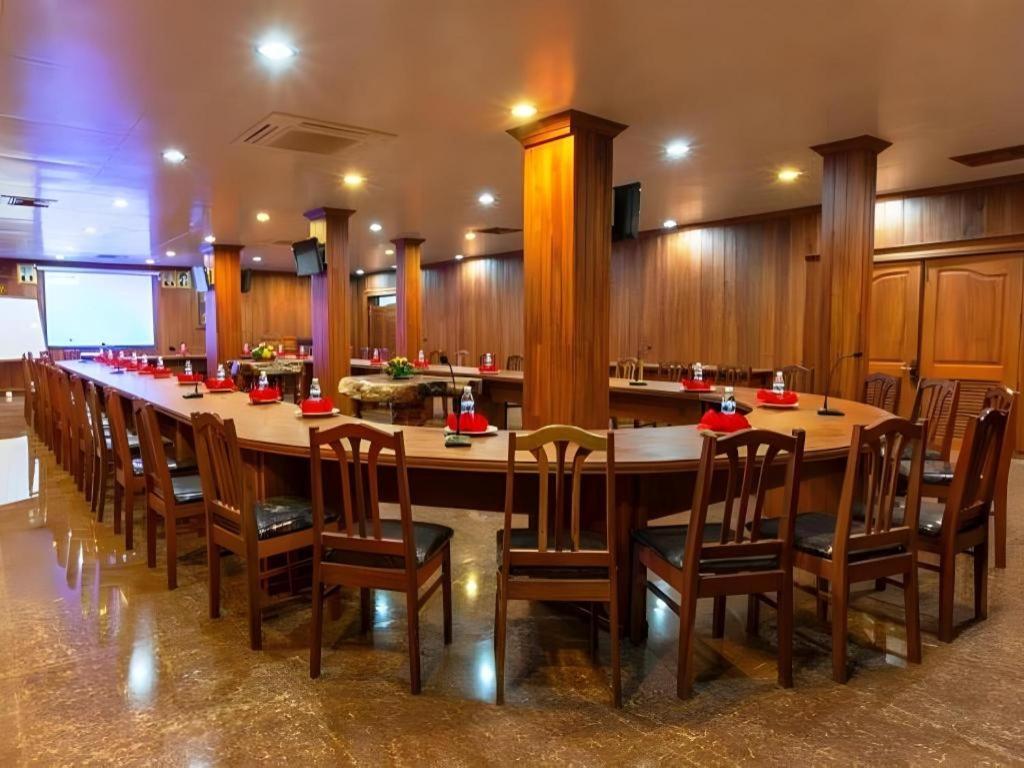 Asia Hotel 39/45