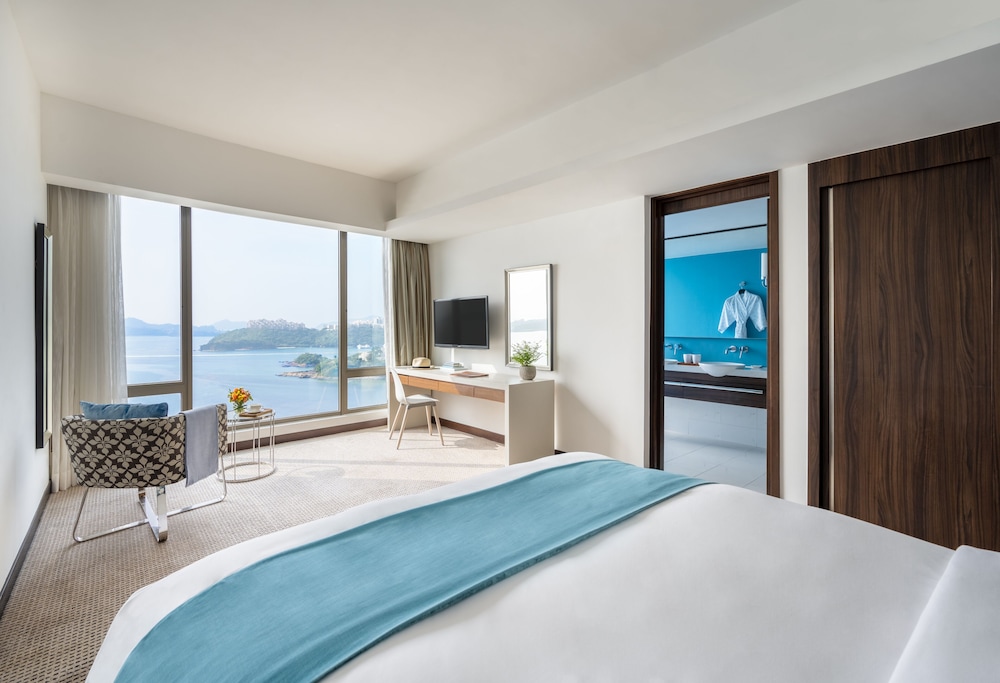 Auberge Discovery Bay Hong Kong 8/56