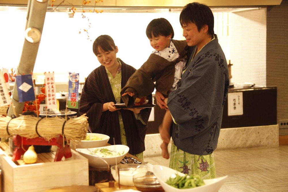 Shimobe Hotel 65/67