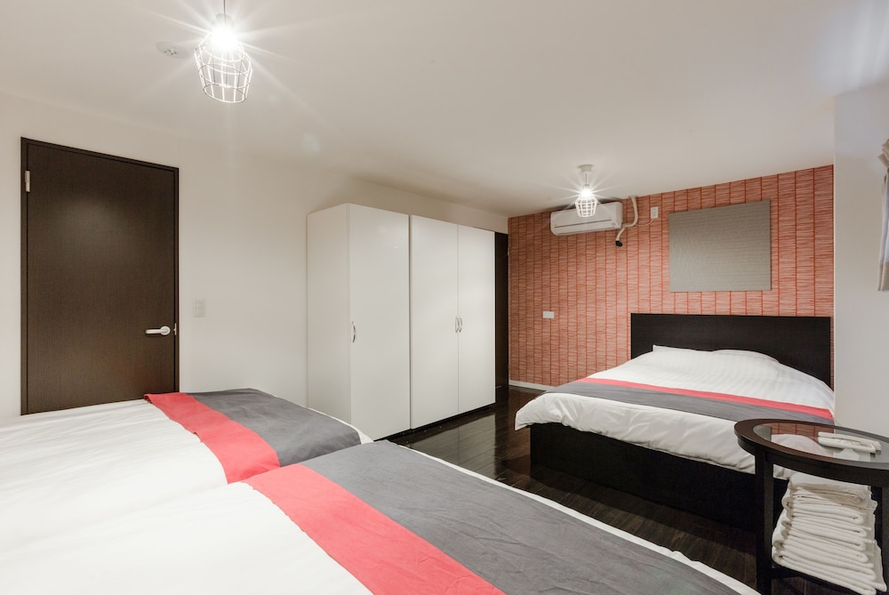 Crice Hotel 14/50