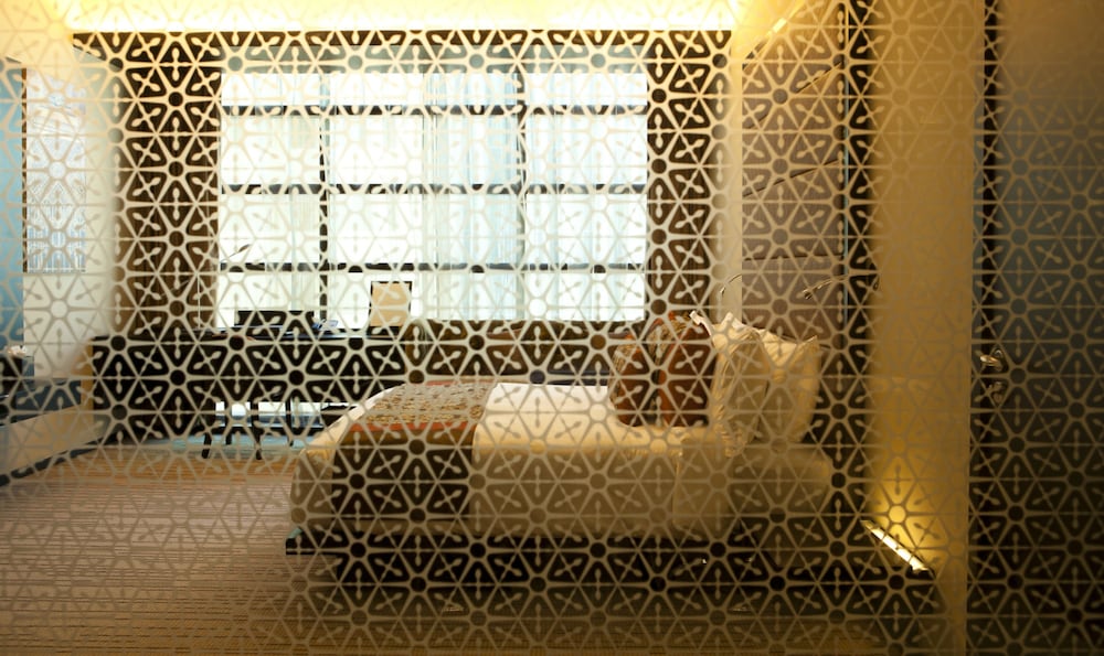 Southern Sun Abu Dhabi 37/65