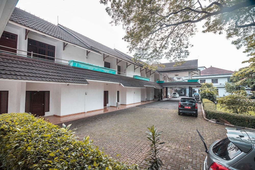 OYO 686 Bunga Karang Hotel 41/46