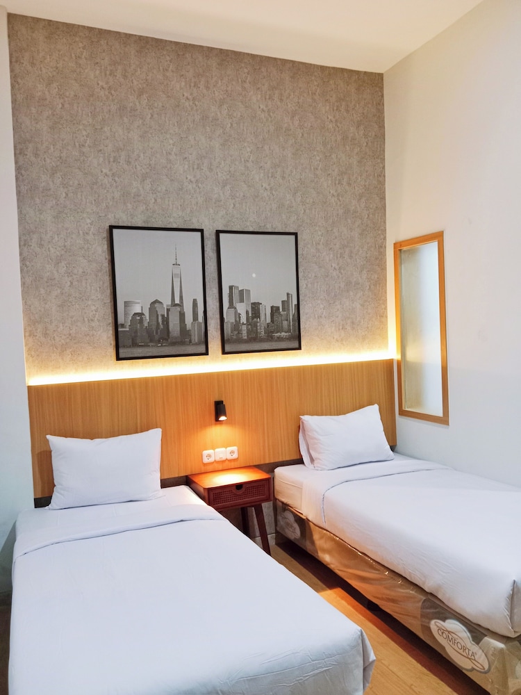 ANDITA HOTEL(KT) 30/50