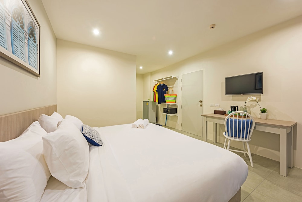 Recenta Phuket Suanluang 15/50