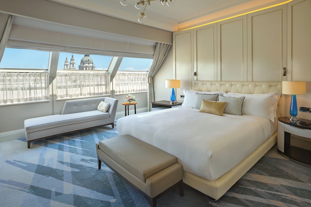 Skyline Suite