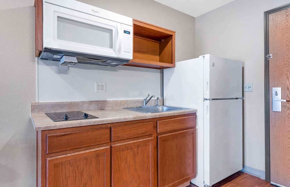 WoodSpring Suites Colorado Springs 46/47