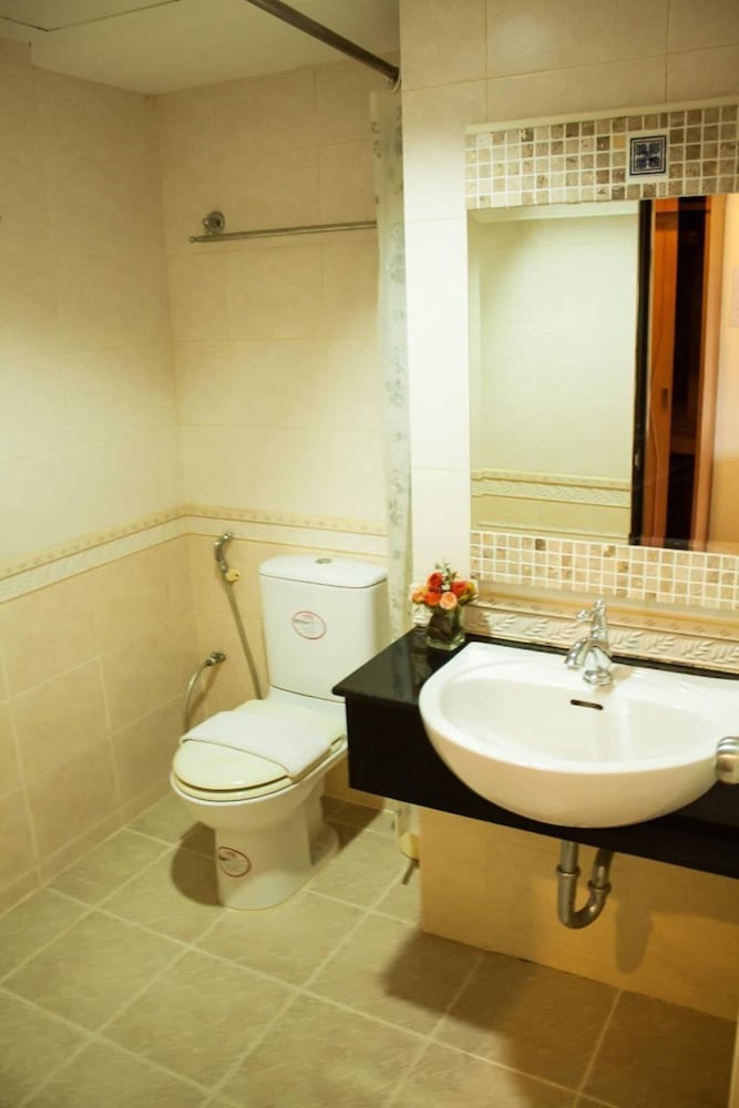 Chomsin Hua Hin Hotel 48/49
