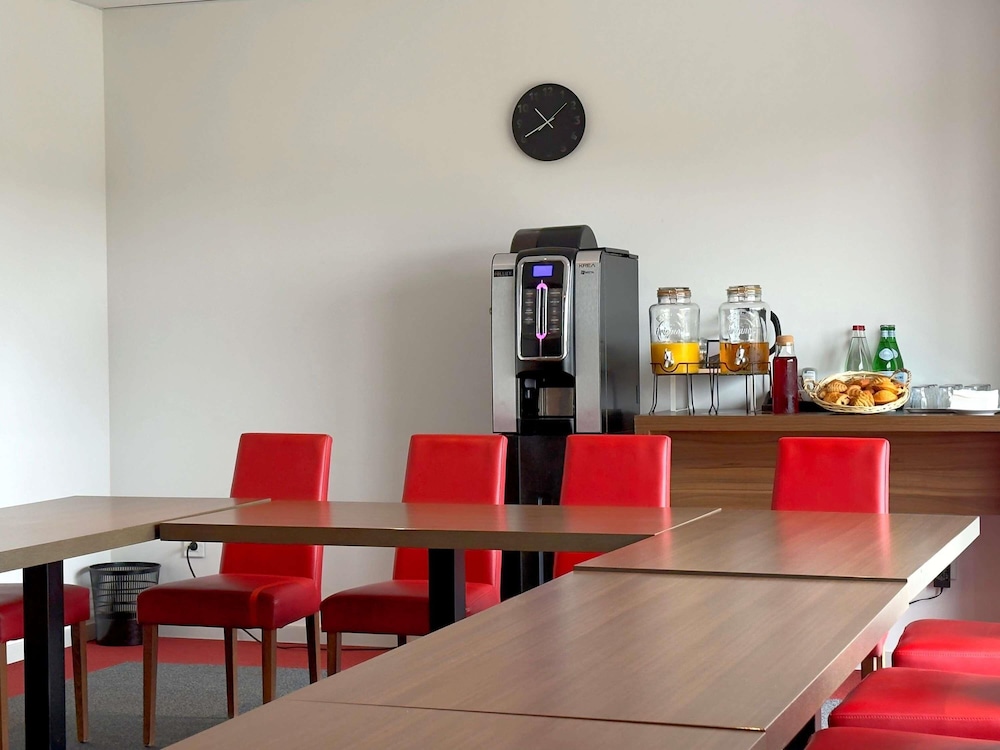 Ibis Dijon Sud 44/63