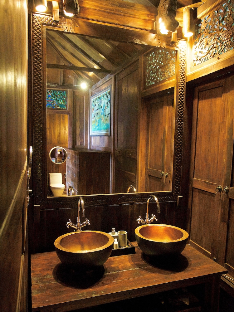 Villa Borobudur Resort 64/83