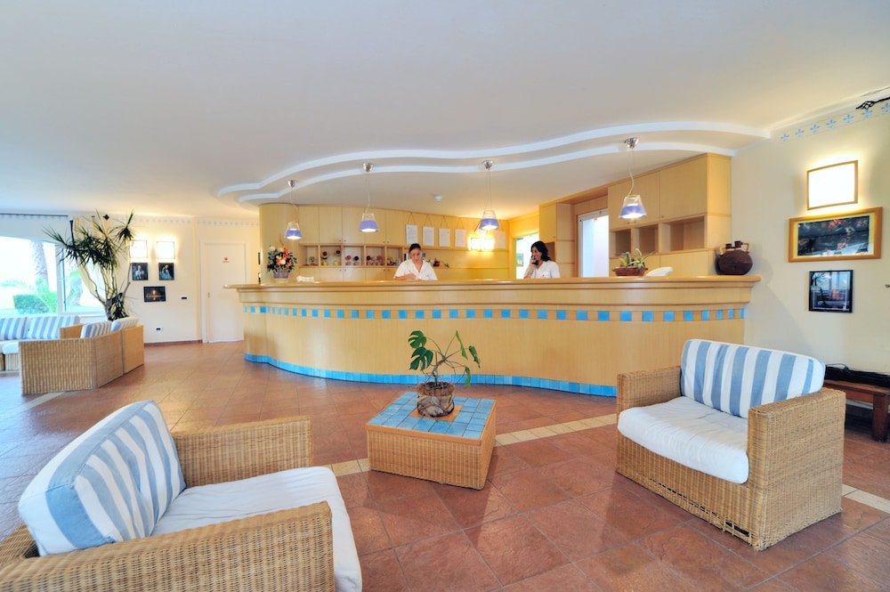 NICOTERA BEACH VILLAGE 37/66