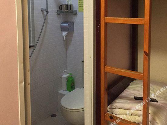 Artland Guest House 24/25