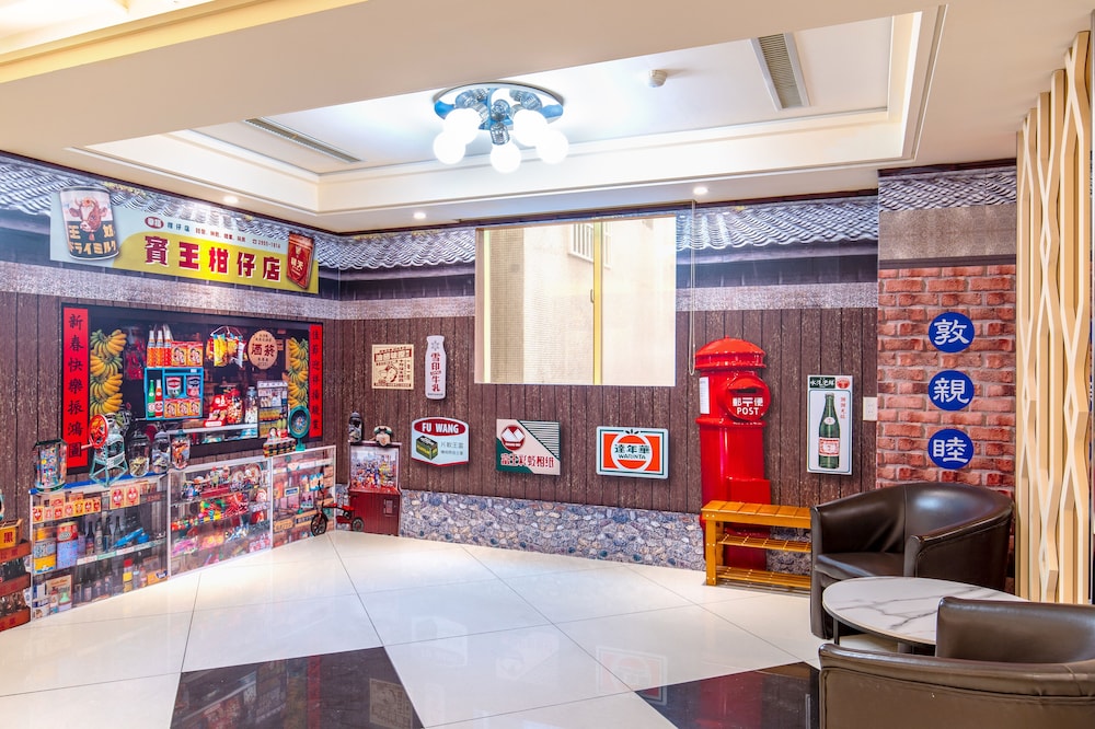 King Plaza Hotel 6/49
