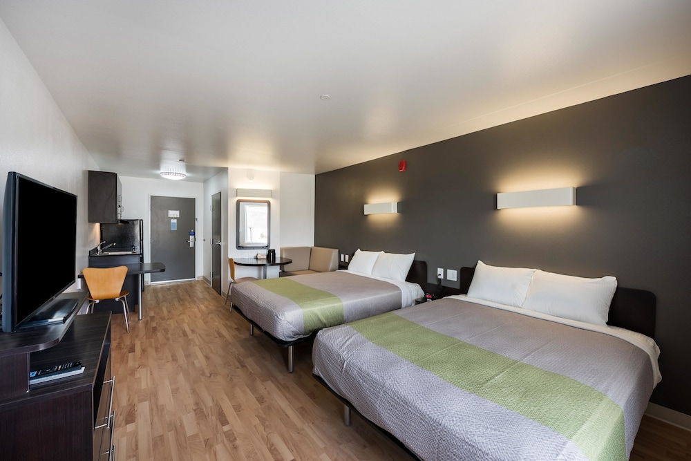 Studio6 Mccarran, NV - Sparks - Tahoe - Reno Industrial Center 17/49