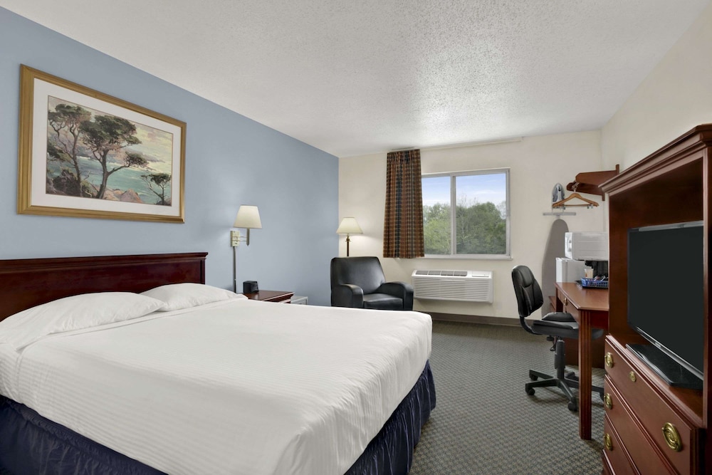 Super 8 by Wyndham Washington 16/32