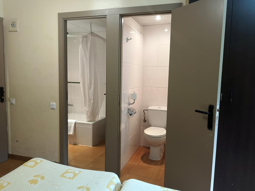 Hotel Taull 48/50