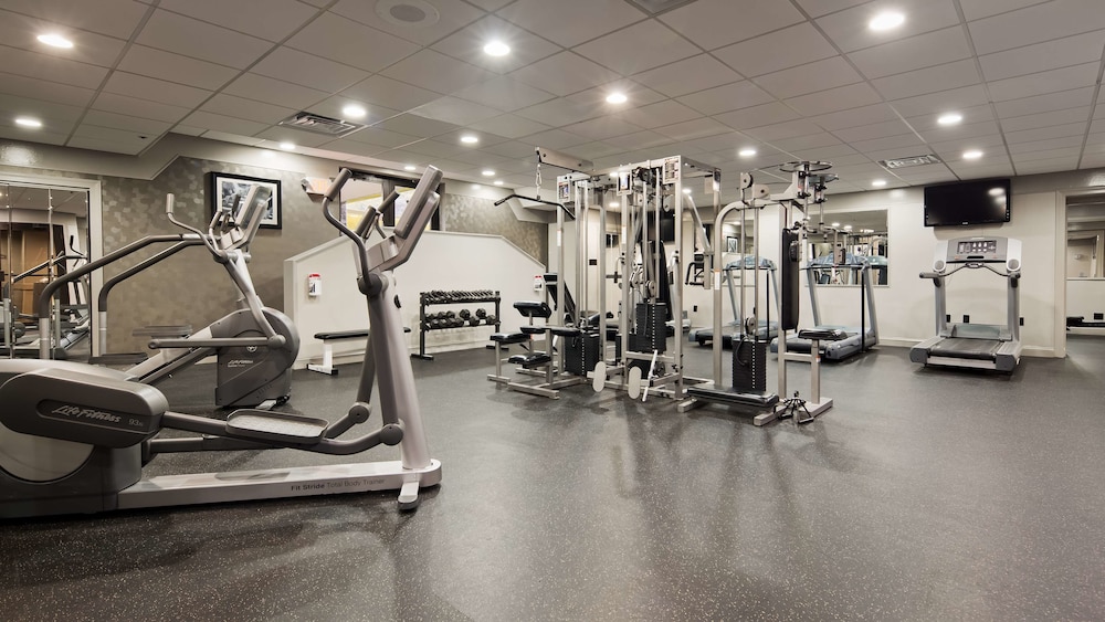 Best Western Plus Concordville Hotel 28/54