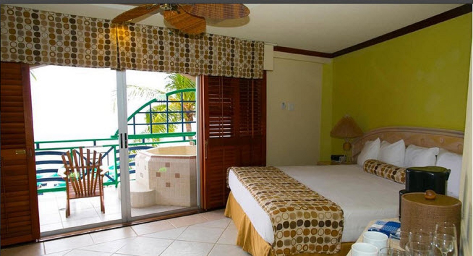 Room, Ocean Front