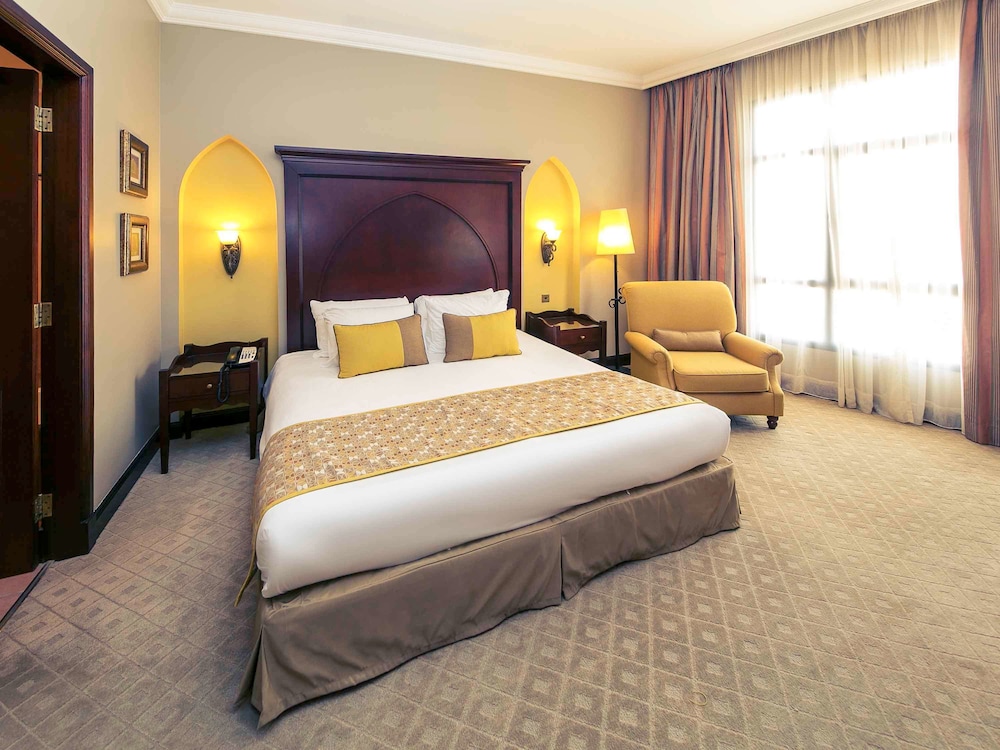 Mercure Grand Hotel Seef - All Suites 16/67