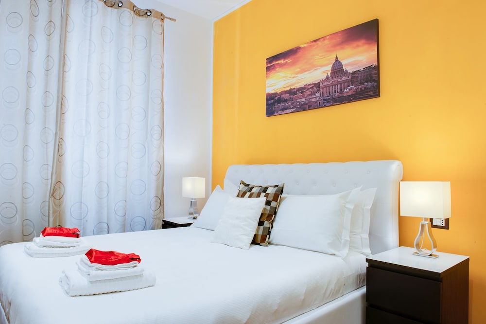 Lh Royal Suites 3/48