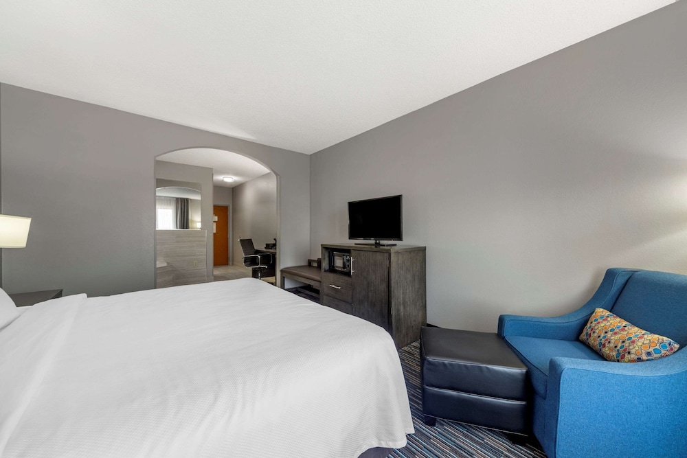 Garner Hotel Oklahoma City Quail Springs by IHG 19/71