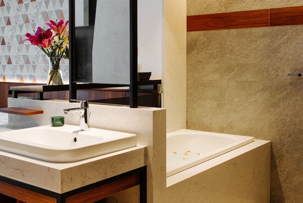CHECK inn Taichung Zhongshan 47/50