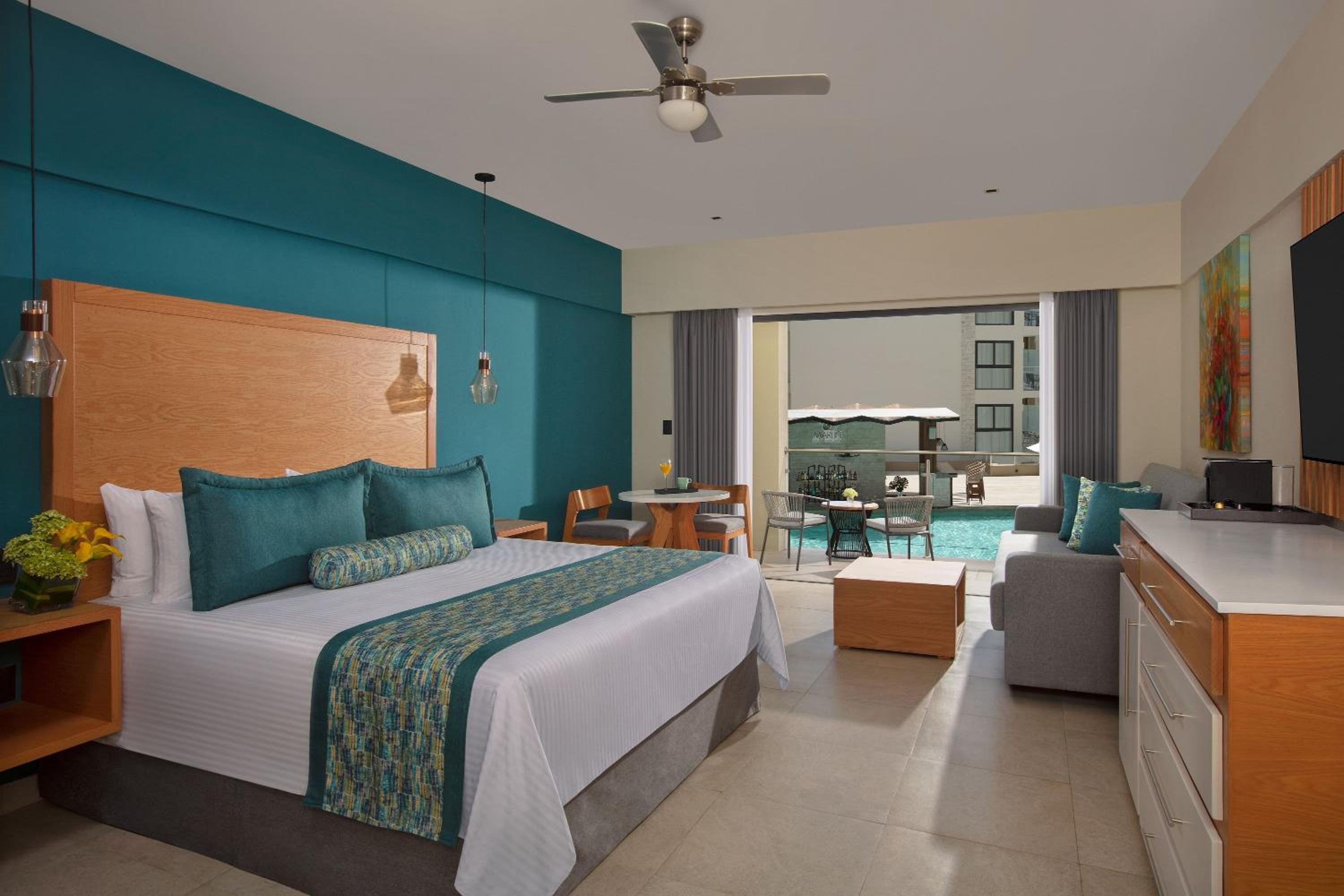 Room, King Bed