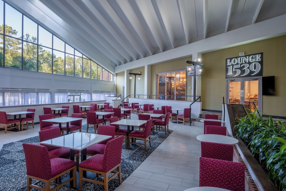 Hawthorn Extended Stay by Wyndham Columbia / Ft. Jackson 34/55