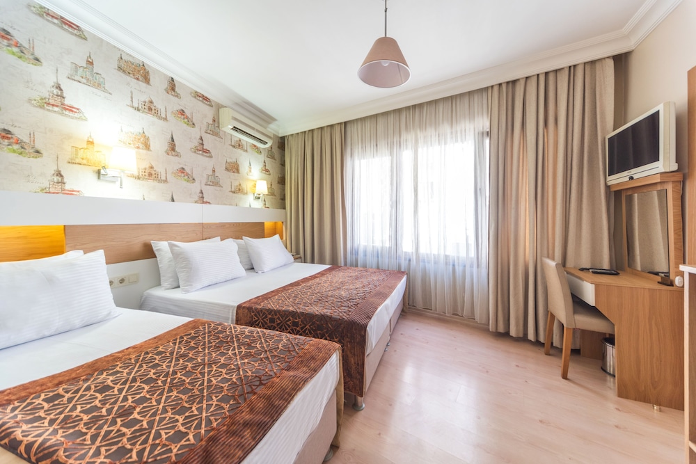 TAYA HATUN HOTEL 20/62
