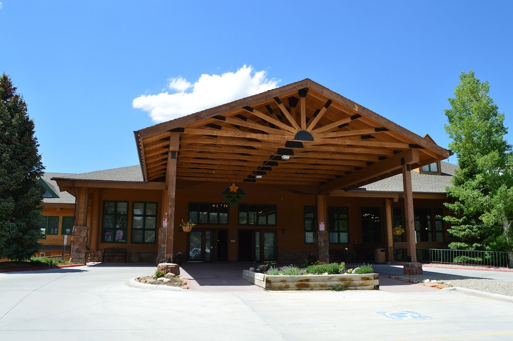 Inn at SilverCreek 4/75