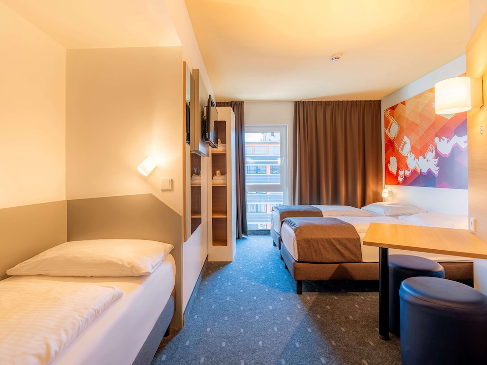 ROOM, TRIPLE, 3 BEDS