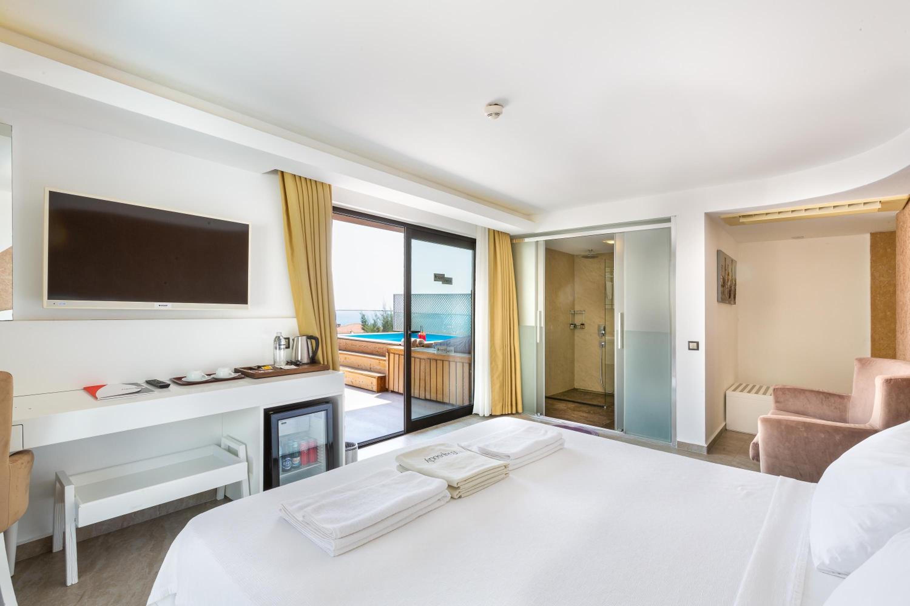 Junior Suite, Private Pool