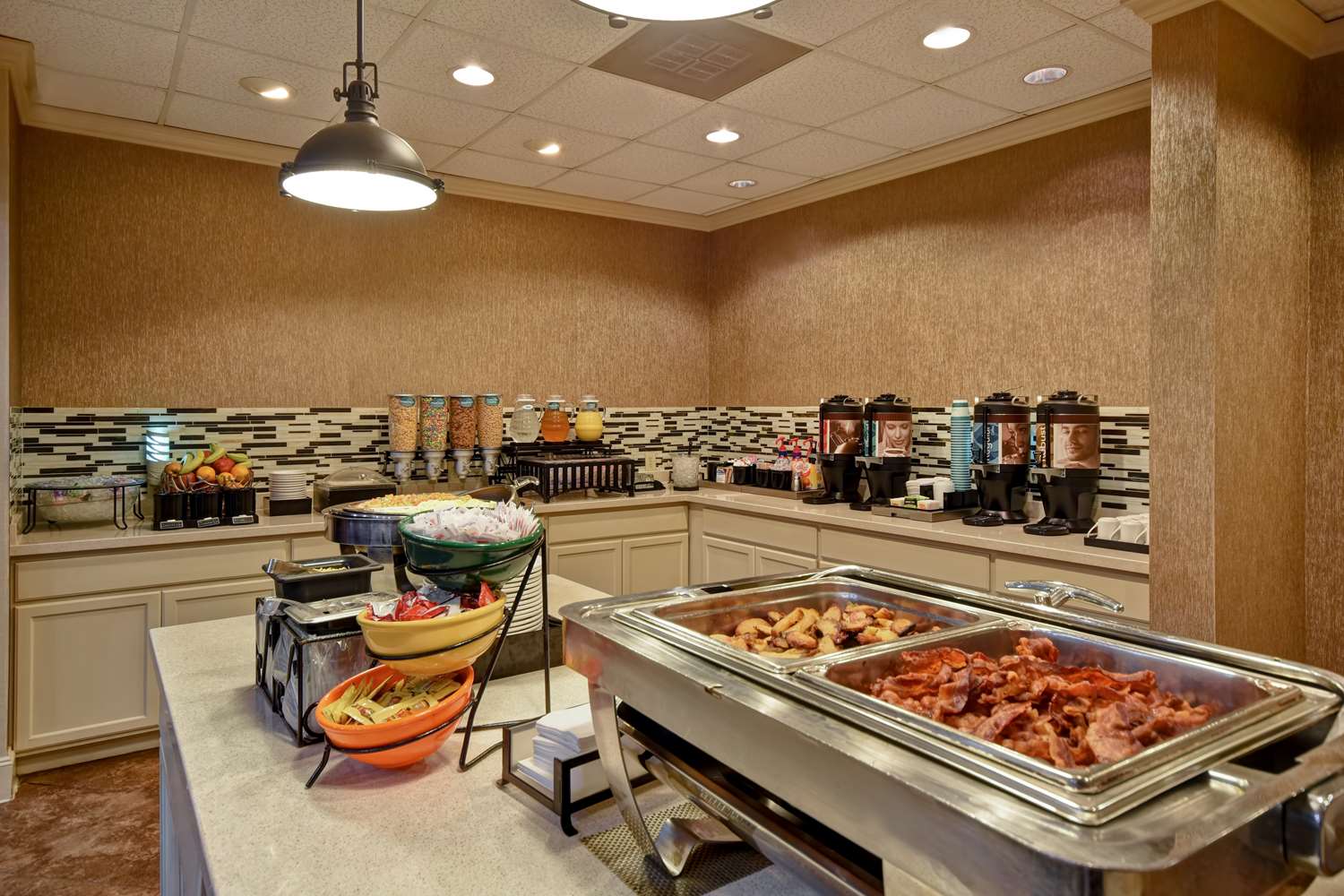 restaurant cafeteria
