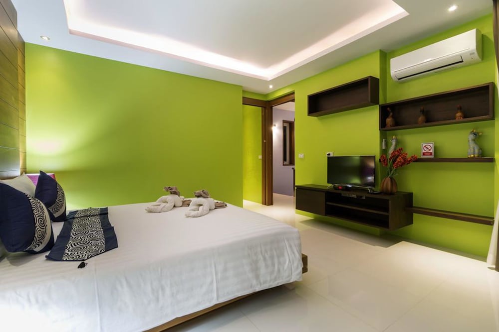 Surisa Seaview Pool Villas 17/38