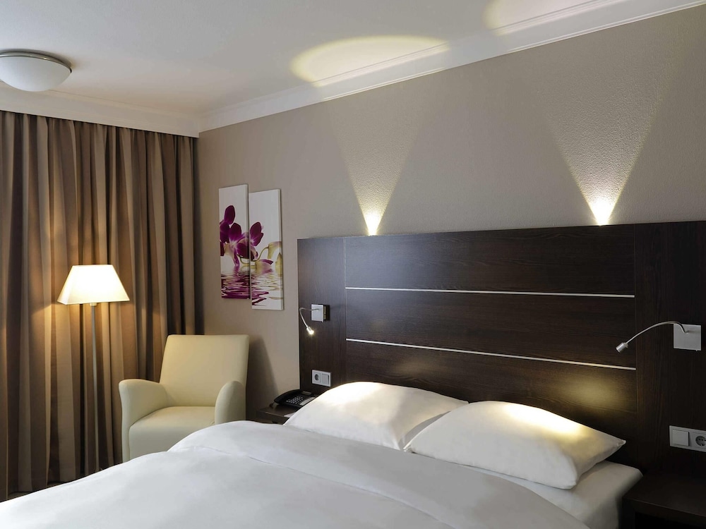 MERCURE HOTEL HAGEN 19/67