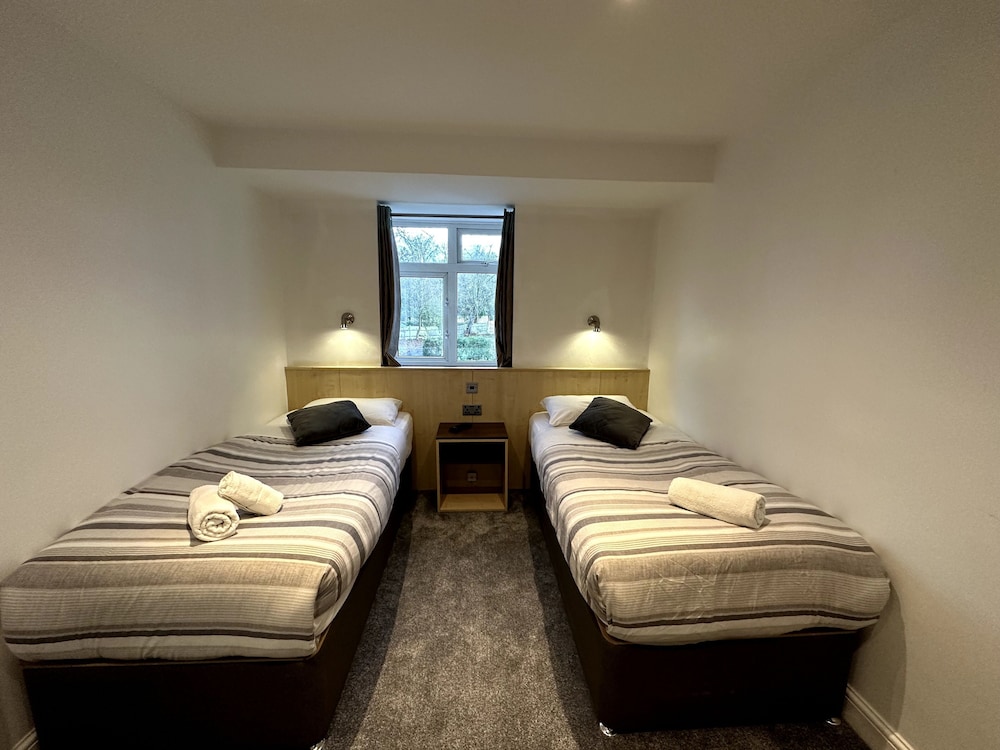 Gainsborough Lodge 16/37