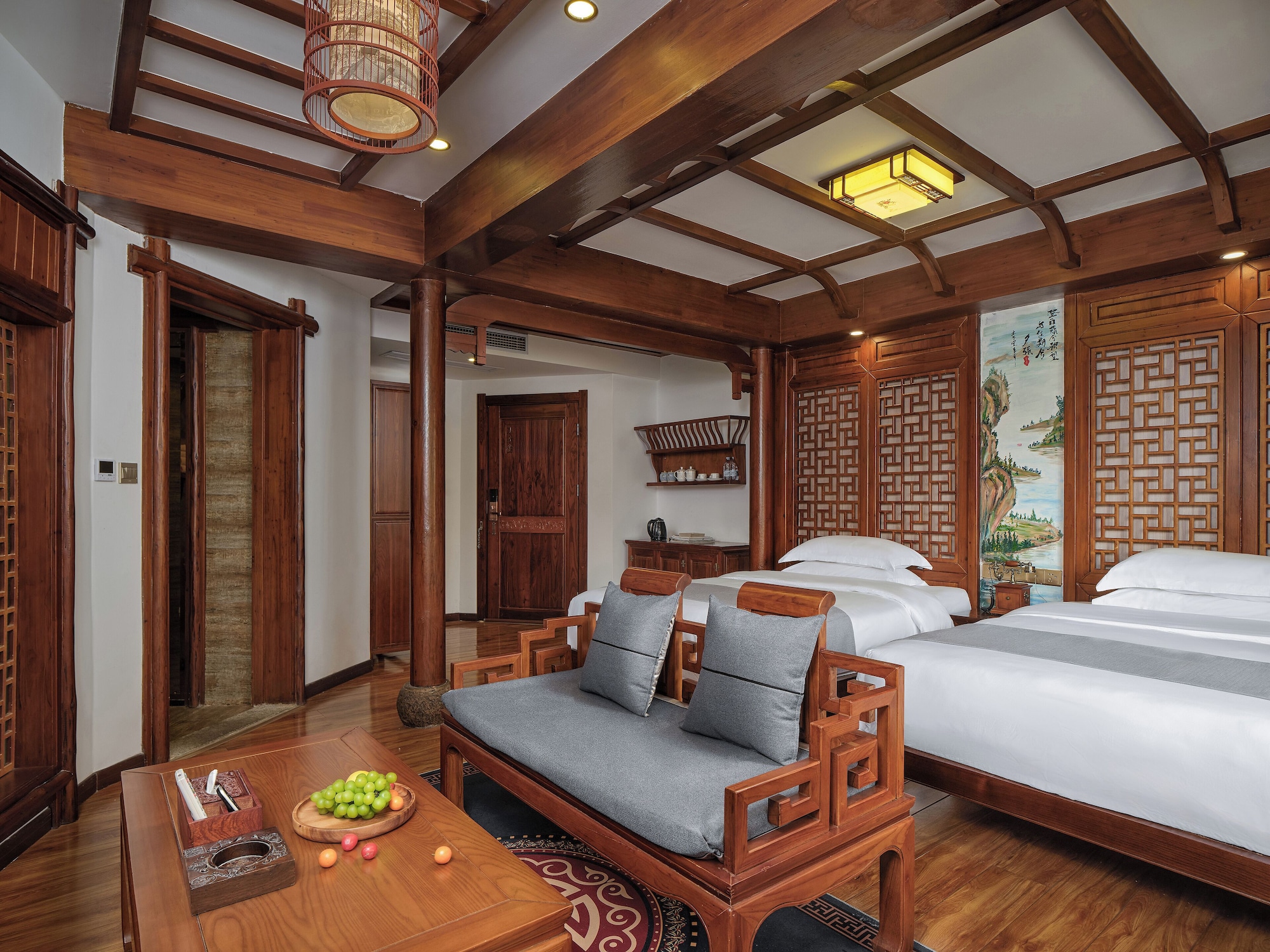 ROOM, TWIN BEDS, LAKE VIEW