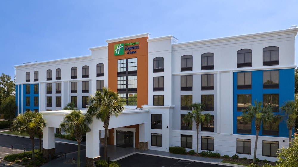 Holiday Inn Express & Suites Jacksonville SE- Med Ctr Area 3/55