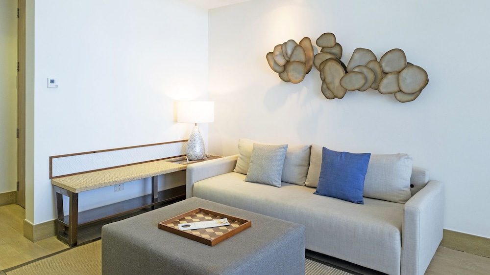Crimson Resort & Spa Boracay 50/62