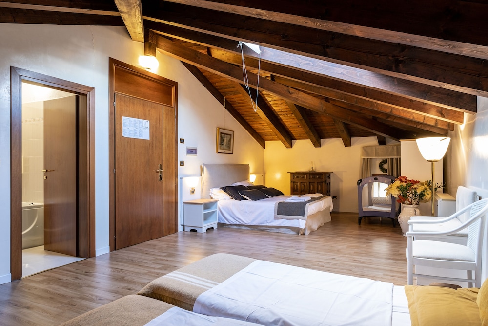 Hotel Villa Sara 17/60