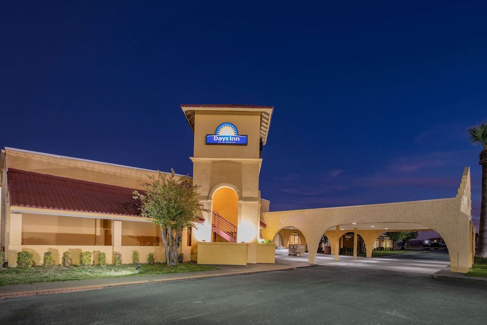 Days Inn by Wyndham Del Rio 4/55