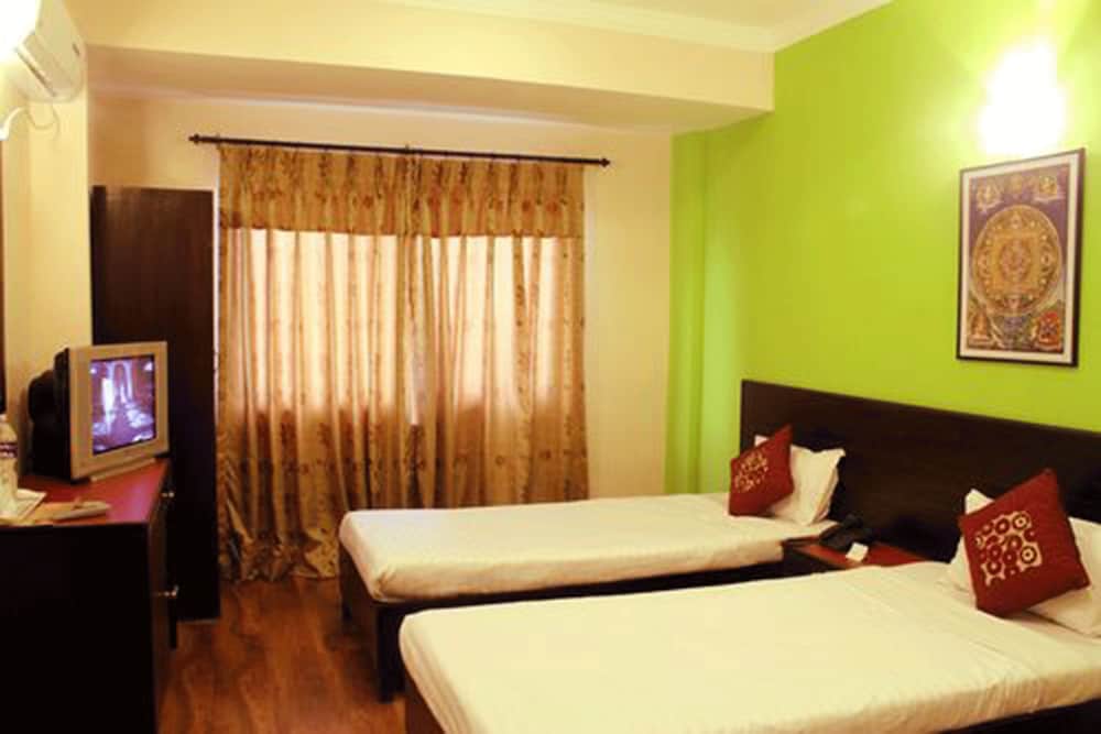 Cascade Hotel 15/33