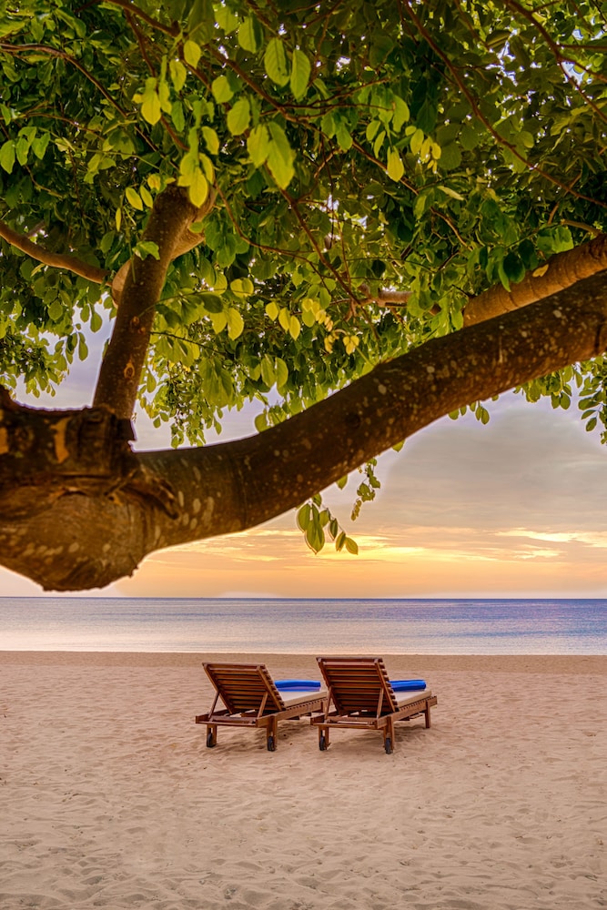 Sunrise Pasirkudah 38/50