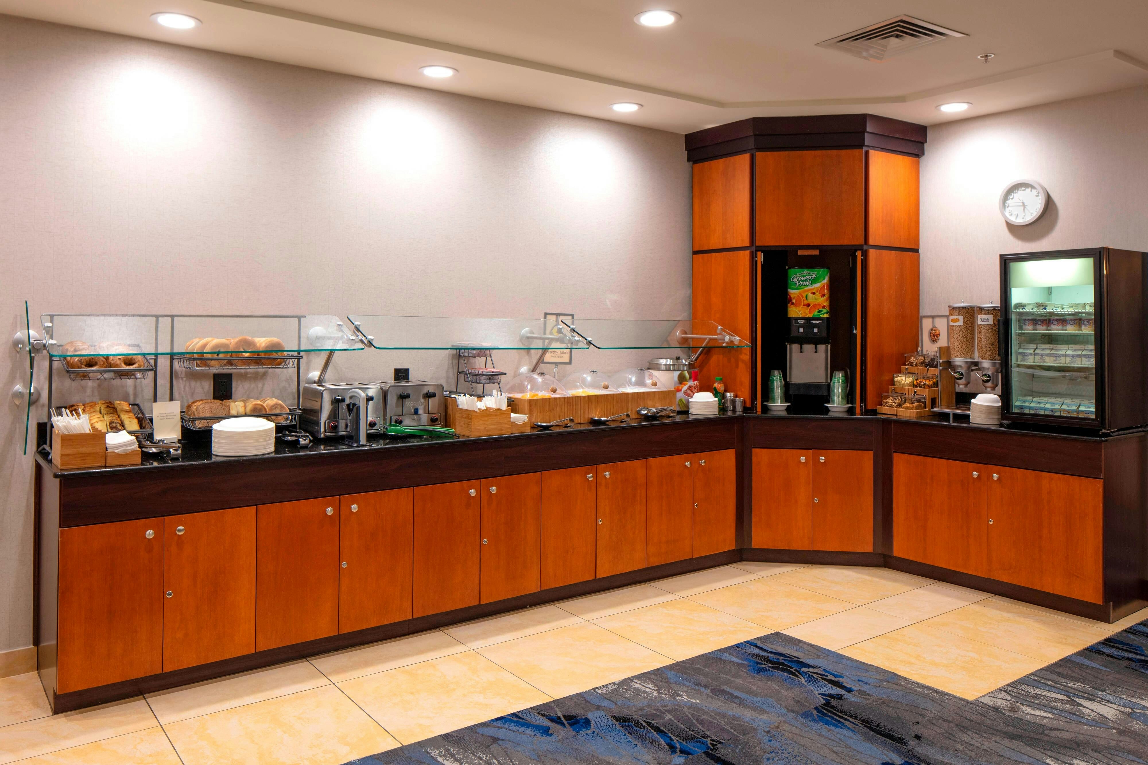 Lobby at FAIRFIELD INN SUITES BY MARRIOTT VENICE, VENICE - FL