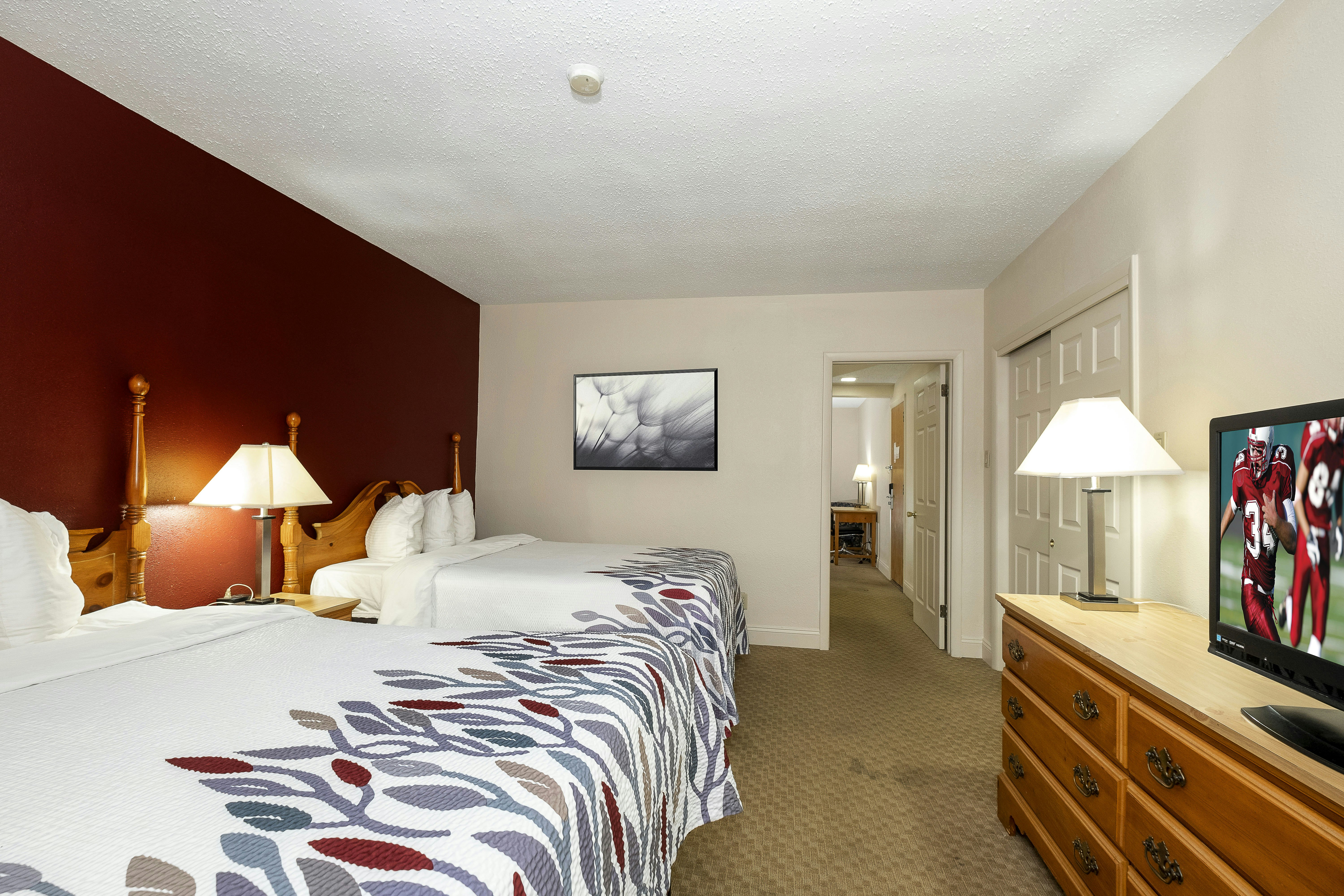 Red Roof Inn Suites Hazleton 10/39