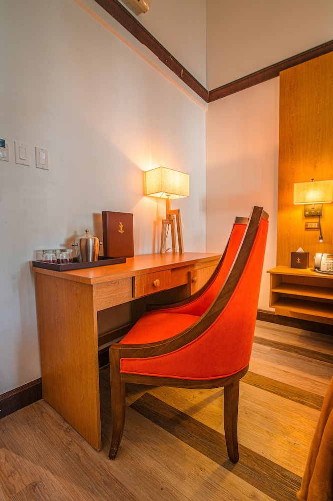 Sago Palm Hotel 45/68