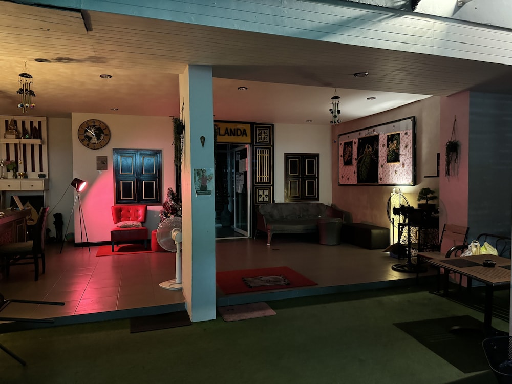 ISLANDA BOUTIQUE HOTEL 67/72